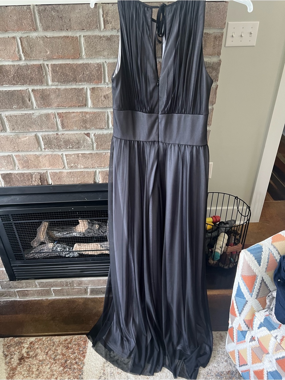 Jessica Howard Black Pleated Overlay Evening Dress - Picture 3 of 4